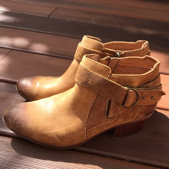 Clark’s leather booties - Picture 3 of 5